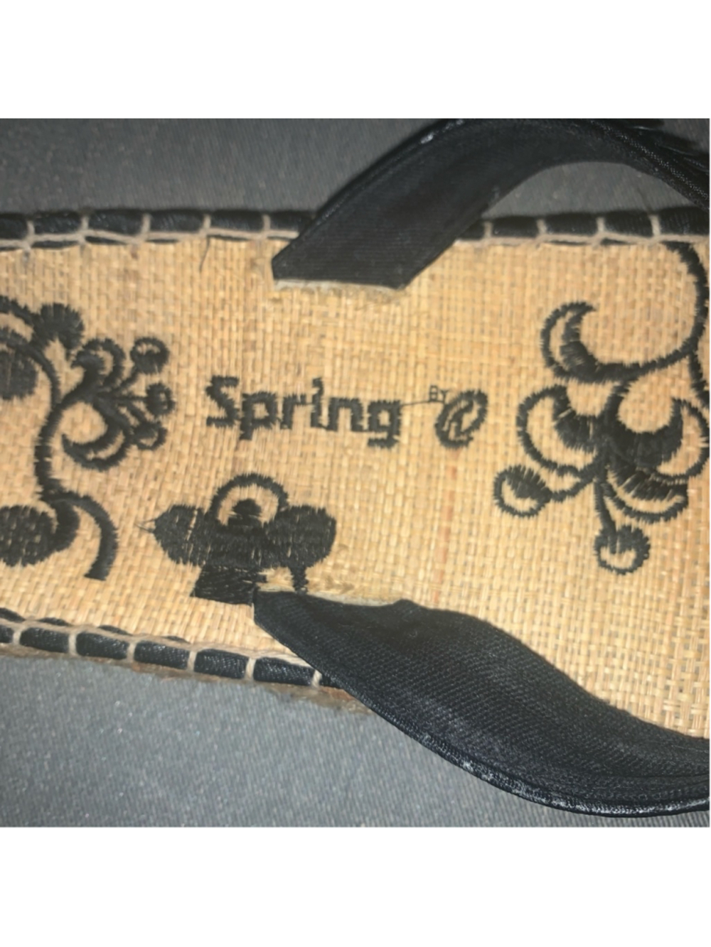 Women's Spring Sandals Size 37 Beige and Black flower flip flops - Picture 4 of 7